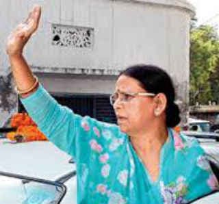 शहाबुद्दीन पर गरमाई राजनीति, BJP ने किया हमला, गुस्से में राबड़ी