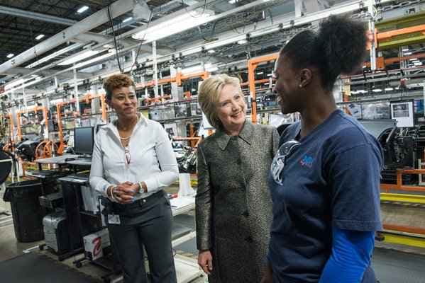 हिलेरी और ट्रंप का पूर्वोत्तर के जरिए वापसी पर जोर