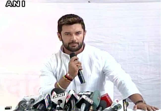 लोजपा सांसद चिराग पासवान का बयान, अमीर दलित आरक्षण का लाभ छोड़ें