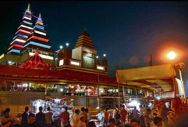 रामनवमी की धूम : मंदिर में उमडें श्रद्धालु, लगे जयश्री राम के नारे