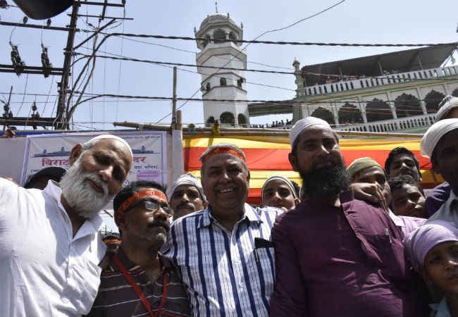 रामनवमी : पटना में जय श्री राम के साथ अल्लाह हो अकबर की गूंज