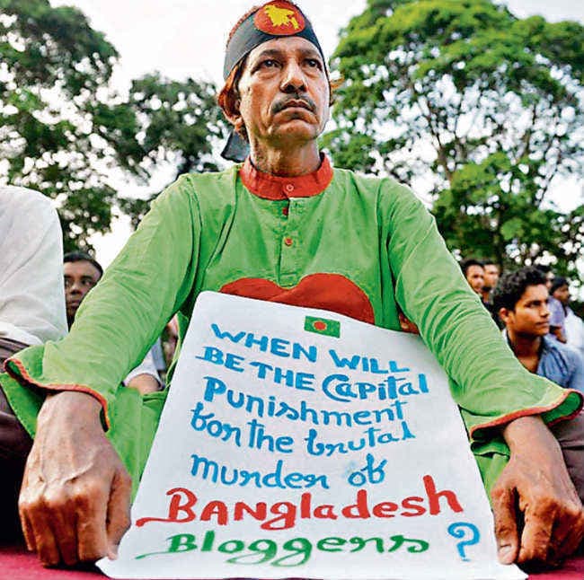 कमजोर हो रही हैं धर्मनिरपेक्ष शक्तियां