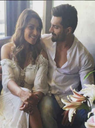 PHOTOS : करण की ''बैचलर पार्टी'' तो बिपाशा की ''ब्राइडल शॉवर''