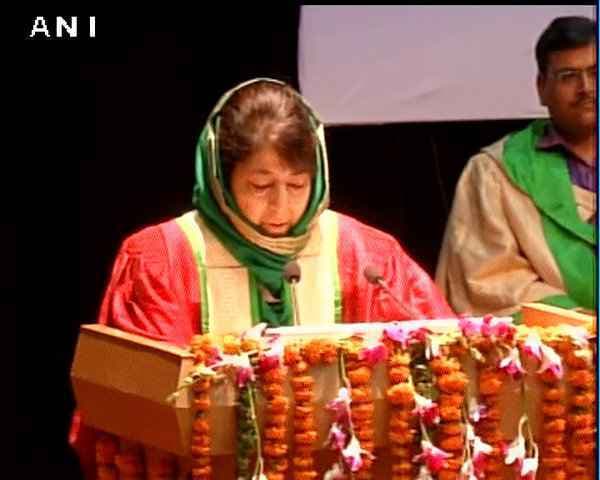 बदले-बदले से महबूबा के अंदाज, पीएम मोदी ने भी की तारीफ