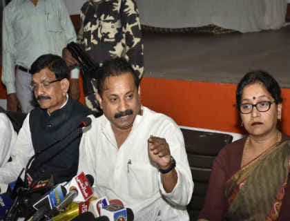 नीतीश के पीएम पद की उम्मीदवारी पर कांग्रेस के सुर अलग