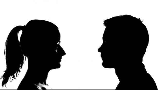 स्त्री-पुरुष भिन्न हैं, विपरीत नहीं