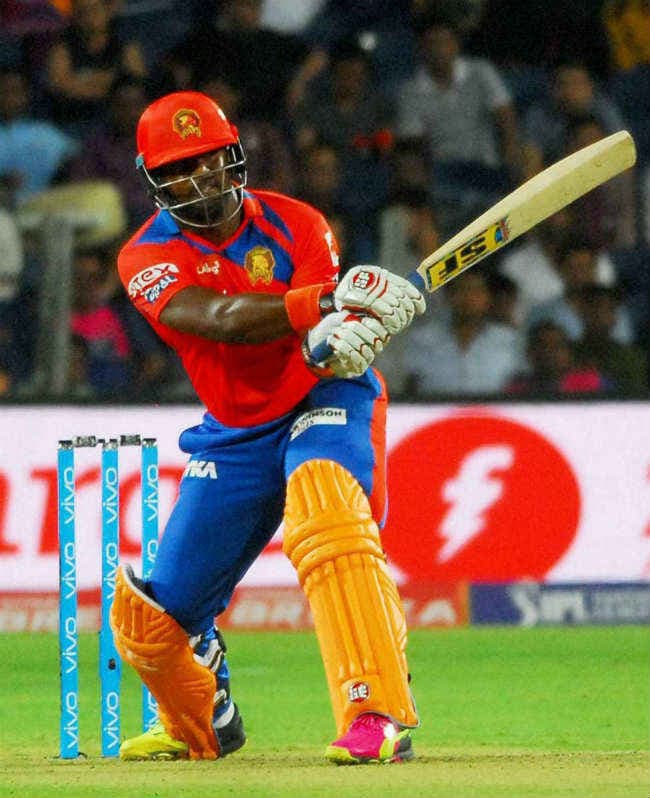 IPL-9 : रोमांचक मुकाबले में गुजरात लायंस ने राइजिंग पुणे को तीन विकेट से हराया