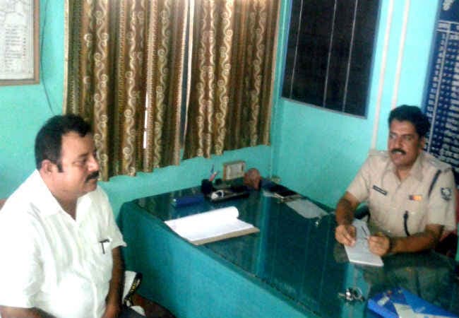 बिहार : हाजीपुर में पंचायत सचिव से सात लाख रुपये की लूट