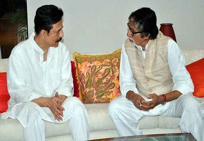 सुब्रत राय की मां छबि राय की अंत्येष्टि संपन्न, अमिताभ-अखिलेश श्रद्धांजलि देने पहुंचे