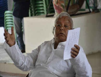 लालू को ट्विटर पर मुंह बंद रखने की सलाह, पढ़ें