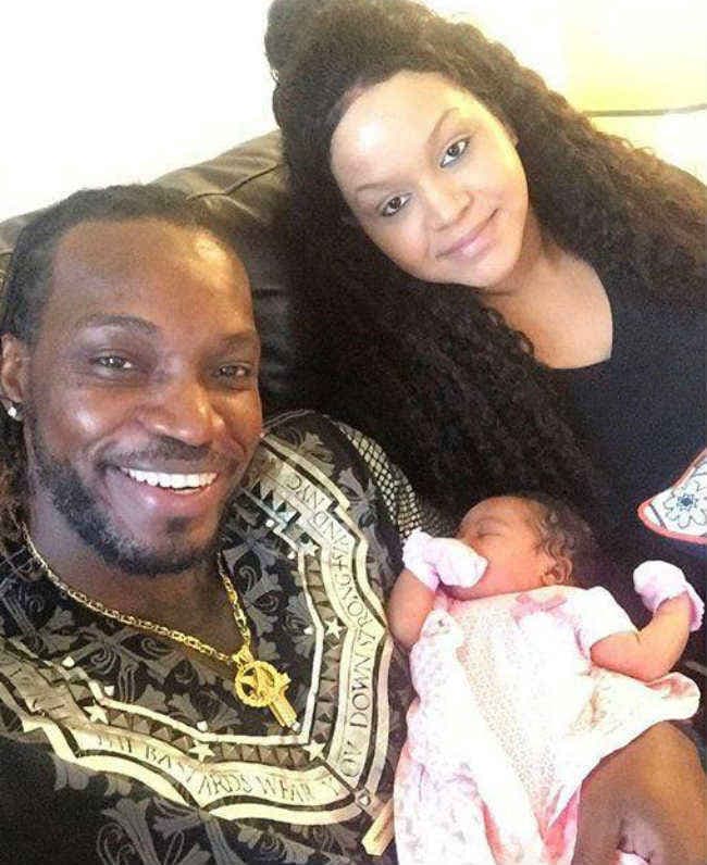 क्रिस गेल की बेटी ''ब्लश'' की पहली तसवीर सोशल मीडिया पर वायरल