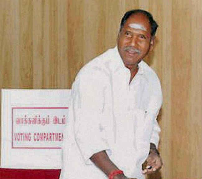 हार के बाद पुडुचेरी के मुख्यमंत्री एन रंगासामी ने इस्तीफा दिया