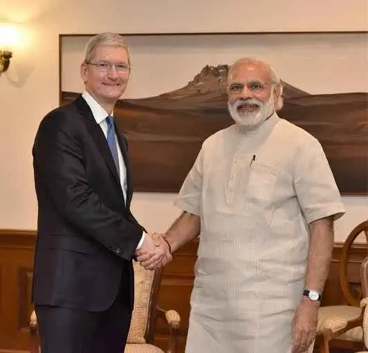 एप्पल सीइओ टिम कुक ने पीएम नरेंद्र मोदी से भेंट को बताया ‘ग्रेट मीटिंग''
