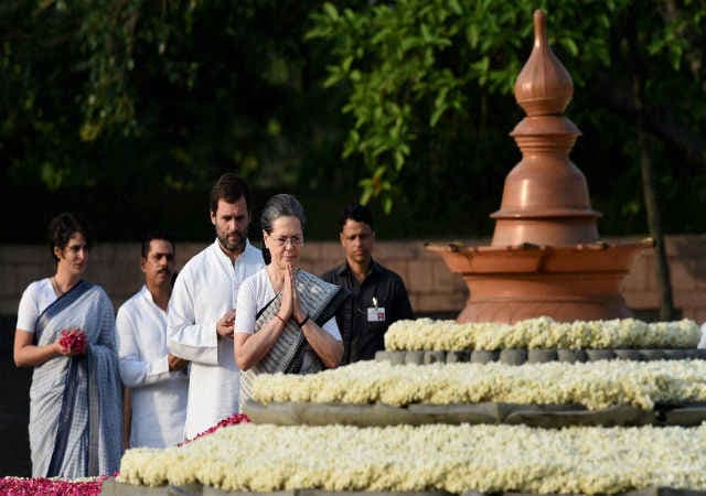 राजीव गांधी की पुण्यतिथि पर देश ने उन्हें याद किया