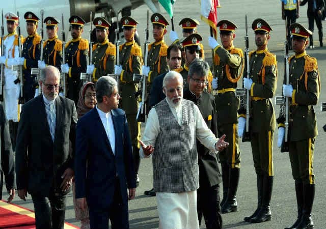 दो दिवसीय ईरान दौरे के बाद दिल्ली पहुंचे प्रधानमंत्री मोदी