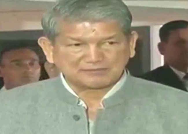 स्टिंग सीडी : सीबीआई के सामने पेश हुए मुख्यमंत्री हरीश रावत