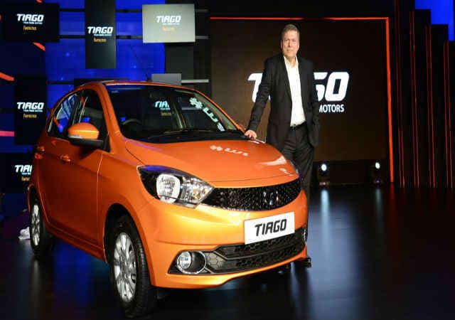 टाटा मोटर्स का मुनाफा चौथी तिमाही में तीन गुना बढ़कर 5,177 करोड़ रुपये