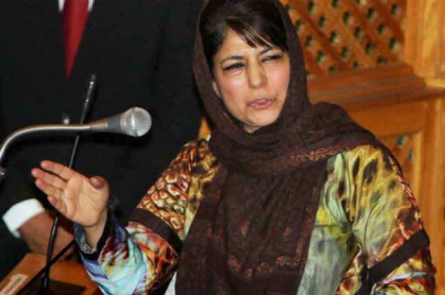 कश्मीर में सैनिक कॉलोनी के मुद्दे पर महबूबा-उमर में तकरार, जानें क्या है ''सैनिक कॉलोनी''