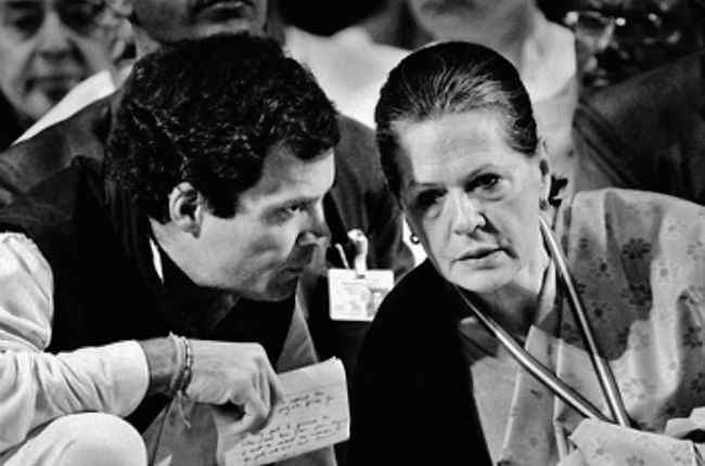 पहले पार्टी के बारे में सोचें सोनिया