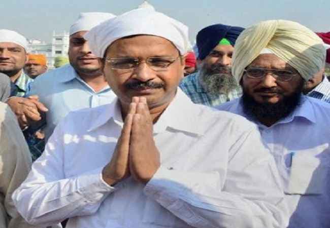वोटरों से जुड़ने के लिए अब पंजाबी सीख रहे है केजरीवाल