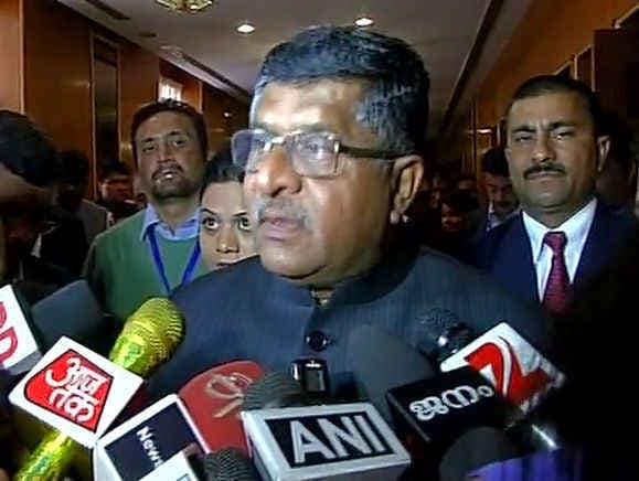 केंद्रीय कैबिनेट का फैसला, अब 65 वर्ष के बाद रिटायर होंगे डॉक्टर