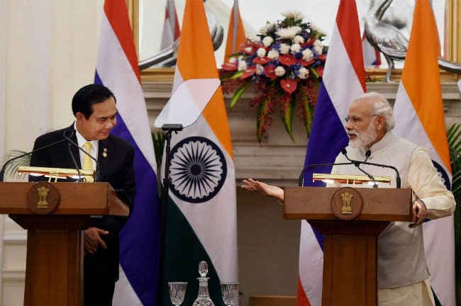 थाइलैंड के प्रधानमंत्री भारत दौरे पर, दोनों देशों के बीच व्यापार,रक्षा,सहित कई अहम समझौते