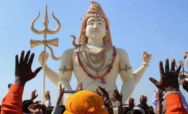 इन आसान उपायों से करें भगवान भोलेनाथ को प्रसन्न