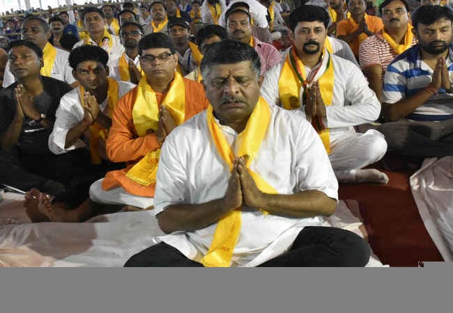 योग को राजनीति का अखाड़ा नहीं बनाना चाहिए : रविशंकर प्रसाद
