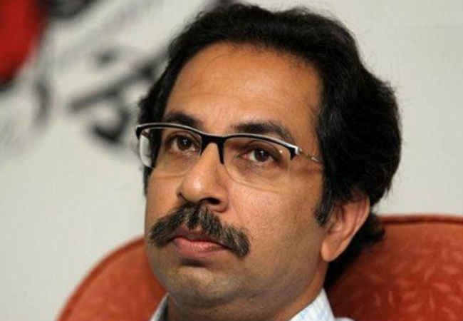 शिवसेना ने मोदी से पूछा, क्या योग से महंगाई की वेदना को भूला जा सकता है?