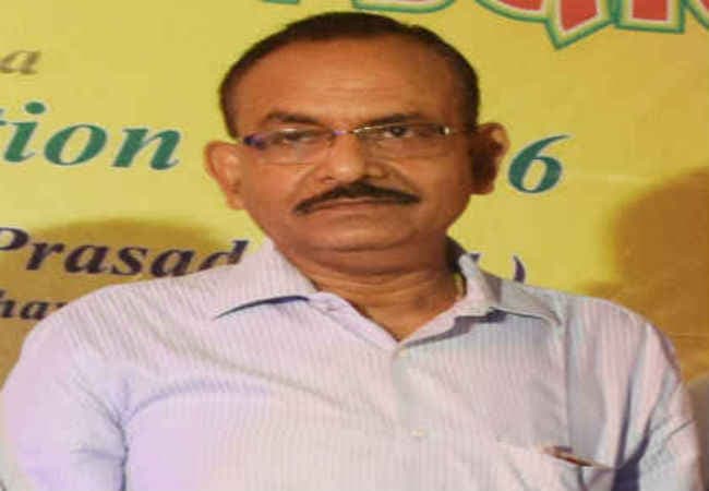 रंगदारी मामला : DIG का ट्रांसफर, लालू का तंज- ‘बहुत कमा लिए हैं क्या’