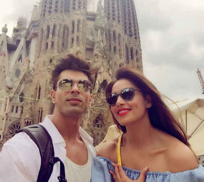 बर्सिलोना में करण संग क्वालिटी टाइम स्पेंड कर रही हैं बिपाशा बसु, देखें तस्वीरें