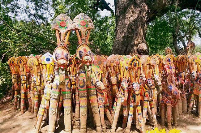 क्या आप जानते हैं गोरैया बाबा बंदी माई व सोखा बाबा को