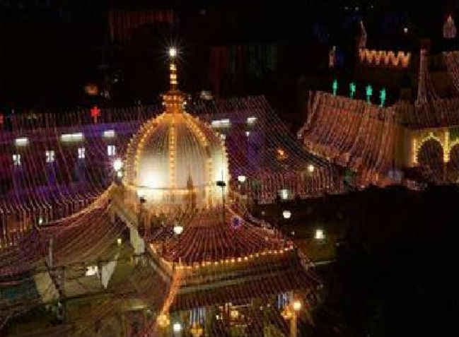 देश के अधिकतर हिस्सों में गुरुवार को ईद, केरल और जम्मू कश्मीर में आज