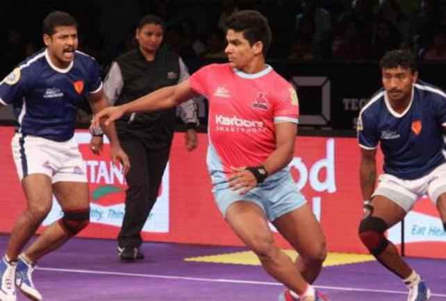 प्रो कबड्डी : जयपुर पिंक पैंथर्स की दिल्ली दबंग पर बड़ी जीत