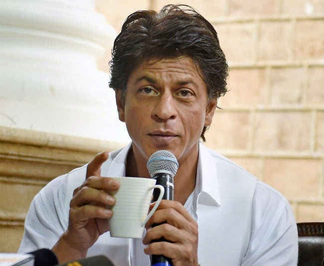 शाहरुख चाहते हैं बालीवुड में कदम रखने से पहले ये करे आर्यन