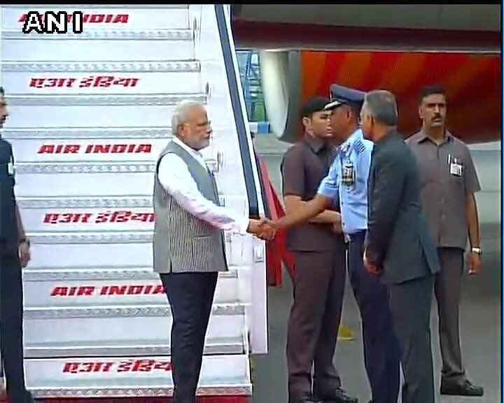 चार अफ्रीकी देशों की यात्रा के बाद मोदी स्वदेश लौटे