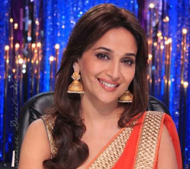 जानें, क्यों माधुरी दीक्षित ने वरुण धवन को कहा ‘नटखटी बच्चा'' ?