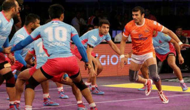 प्रो कबड्डी : जयपुर पिंक पैंथर्स ने पुणेरी पल्टन को हराया