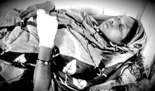 महिला को निर्वस्त्र कर पीटा, दो अंगुलियां काटीं