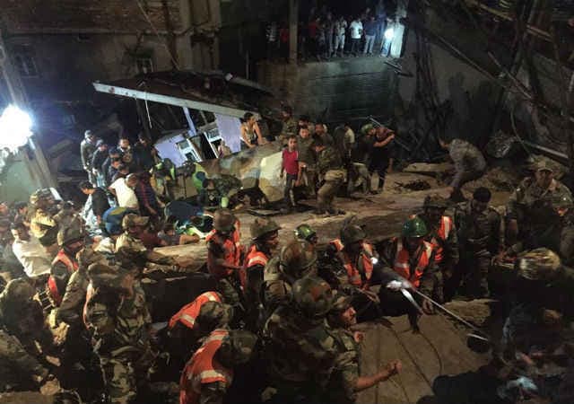 दार्जलिंग में इमारत ढहने से चार की मौत, 11 घायल