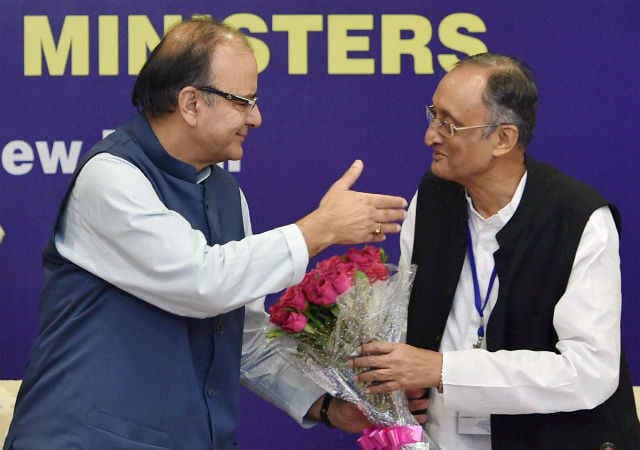 GST के अहम मुद्दों पर केंद्र और राज्यों के बीच बात आगे बढ़ी