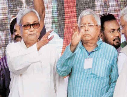 लालू के दबाव का असर, बिहार में ताड़ी पर से हटा प्रतिबंध