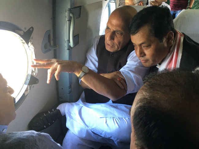 भारी बारिश से स्मार्ट सिटी के सपने पर उठे सवाल, बाढ़ का जायजा लेने असम पहुंचे राजनाथ