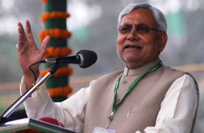 छह को मुलायम के गढ़ इटावा में नीतीश की सभा