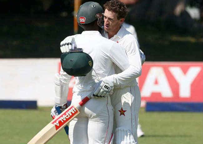 न्यूजीलैंड ने जिम्बाब्वे को पारी और 117 रन से हराया