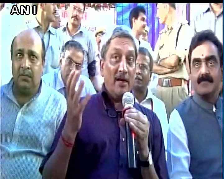 आमिर पर कटाक्ष को लेकर पर्रिकर ने कहा, किसी व्यक्ति को निशाना नहीं बनाया