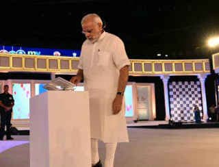 गौरक्षक मामला: पीएम मोदी पर भड़की हिंदू महासभा, साधा निशाना
