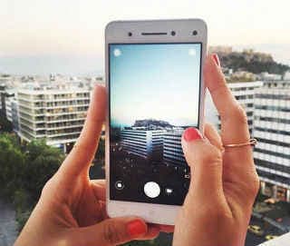 वैश्विक स्मार्टफोन बाजार में भारत की हिस्सेदारी 13.5 प्रतिशत होगी : स्टडी