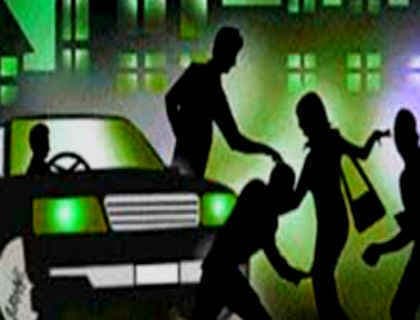 कानपुर में चलती कार में गैंगरेप