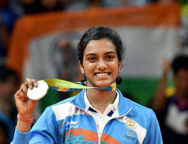 सुपर सिंधु पर इनामों की बौछार, बाई देगा 50 लाख